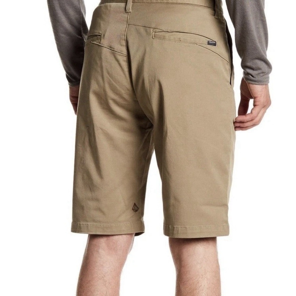 Volcom Mens Shorts Casual Khaki Frickin Chino Flat Front Y2K Skater Surf Size 30
